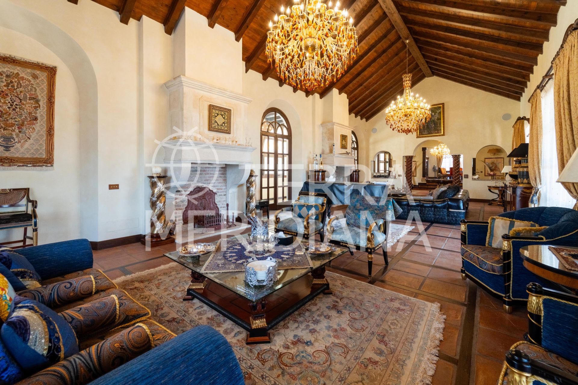 Villa in La Mairena, Marbella
