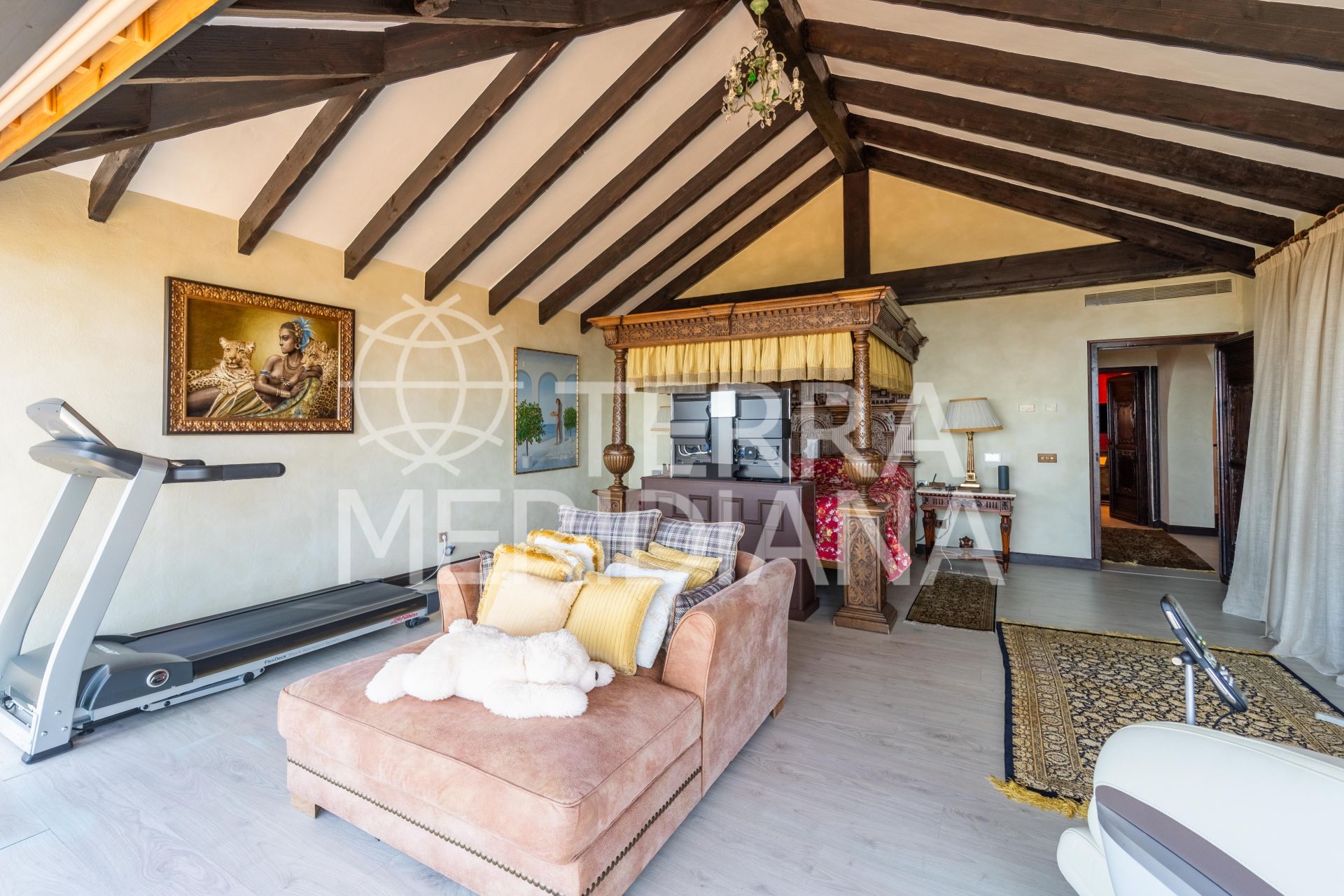 Villa in La Mairena, Marbella