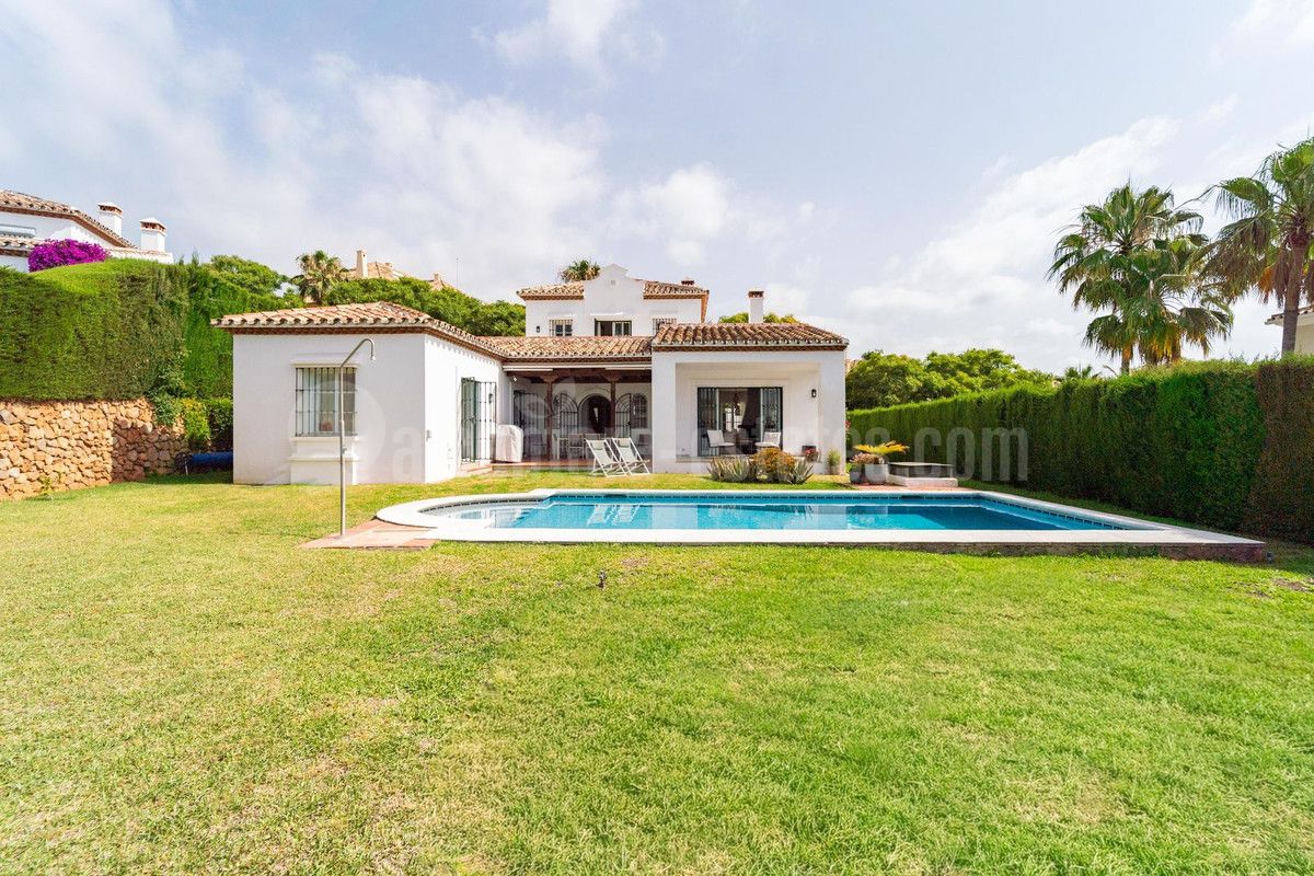 Villa in Elviria, Marbella