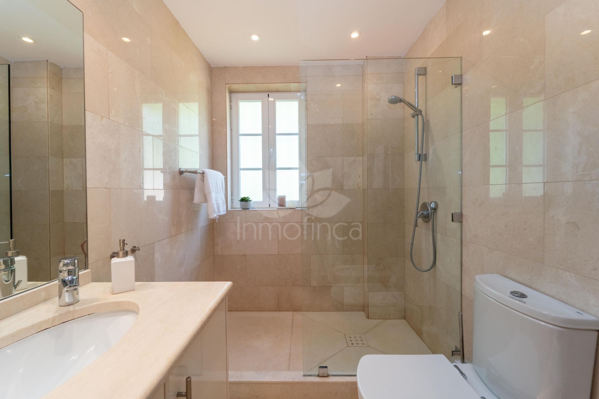 Villa en Elviria, Marbella