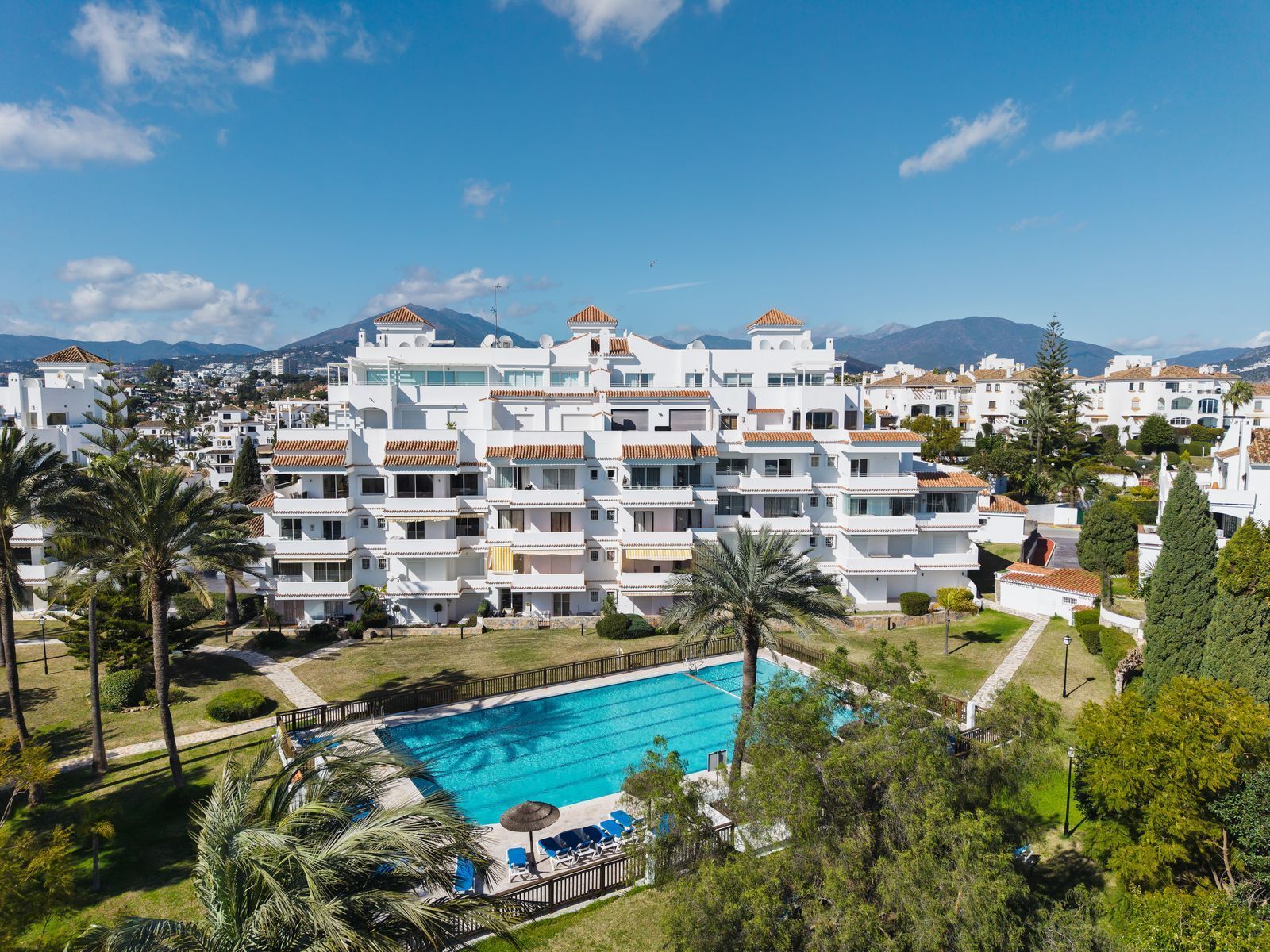 Apartment in Nueva Andalucia, Marbella