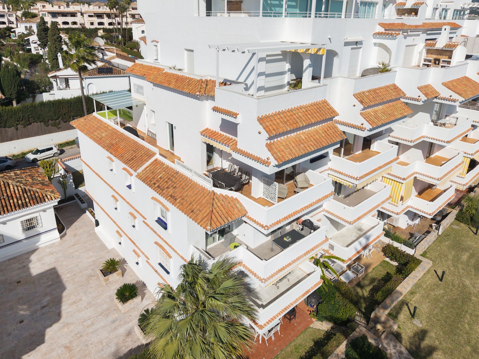 Apartment in Nueva Andalucia, Marbella