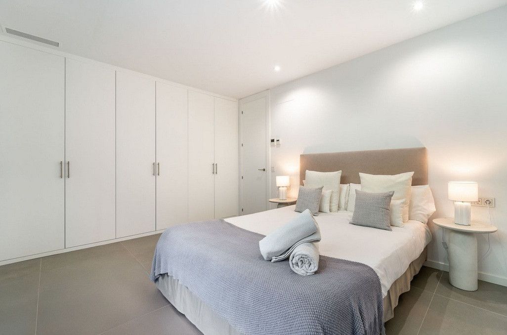 Villa in Estepona East, Estepona