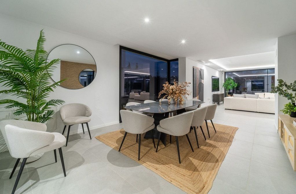 Villa in Estepona East, Estepona