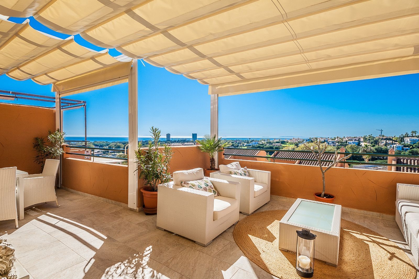 Penthouse in Elviria, Marbella