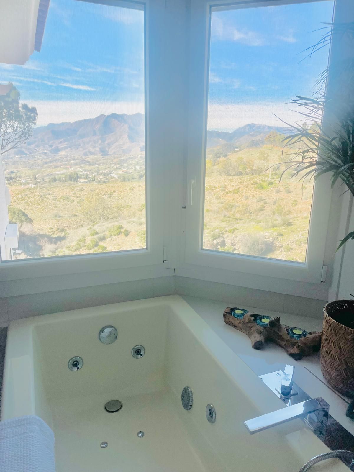 Villa in Valtocado, Mijas