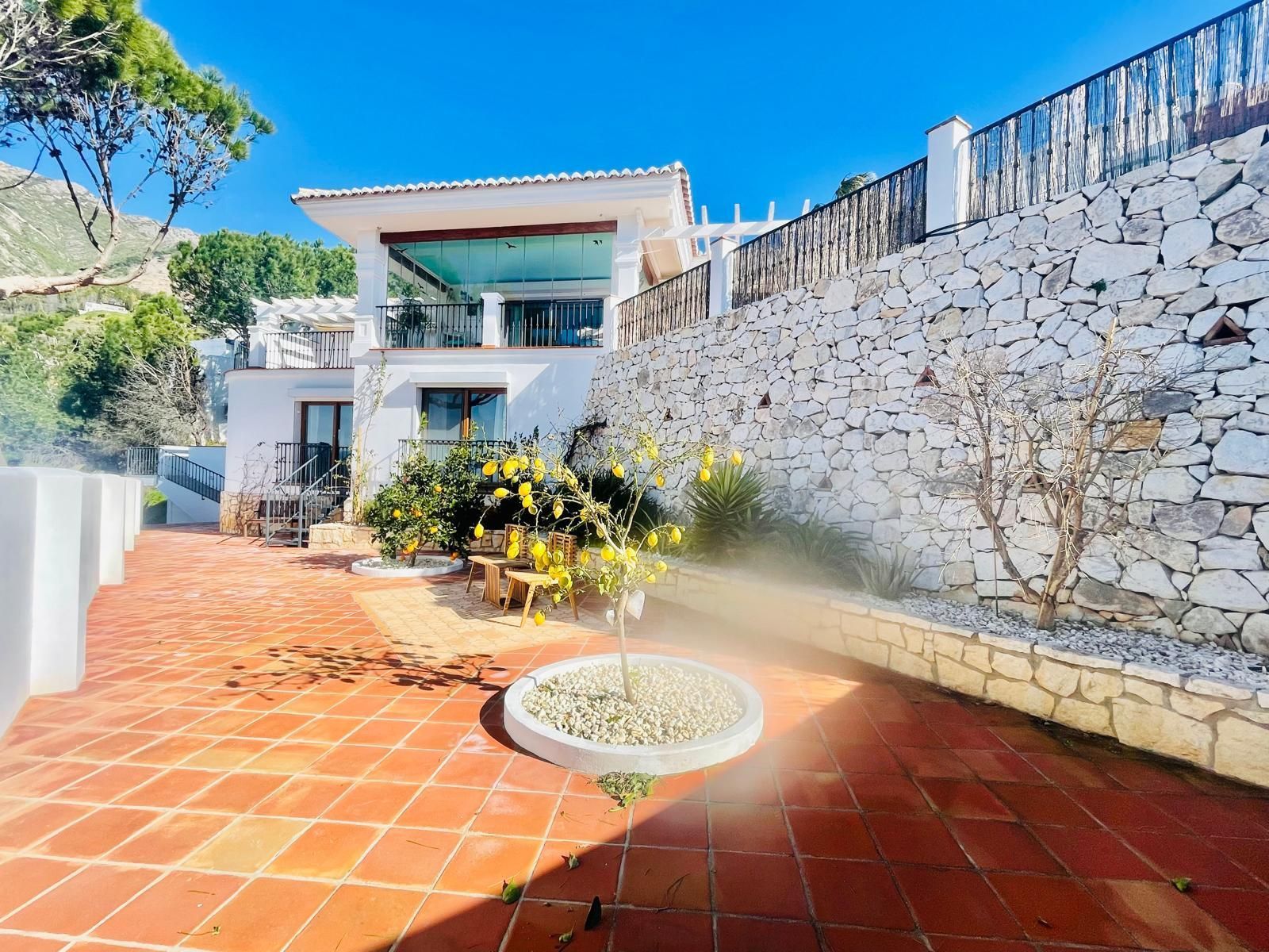 Villa in Valtocado, Mijas