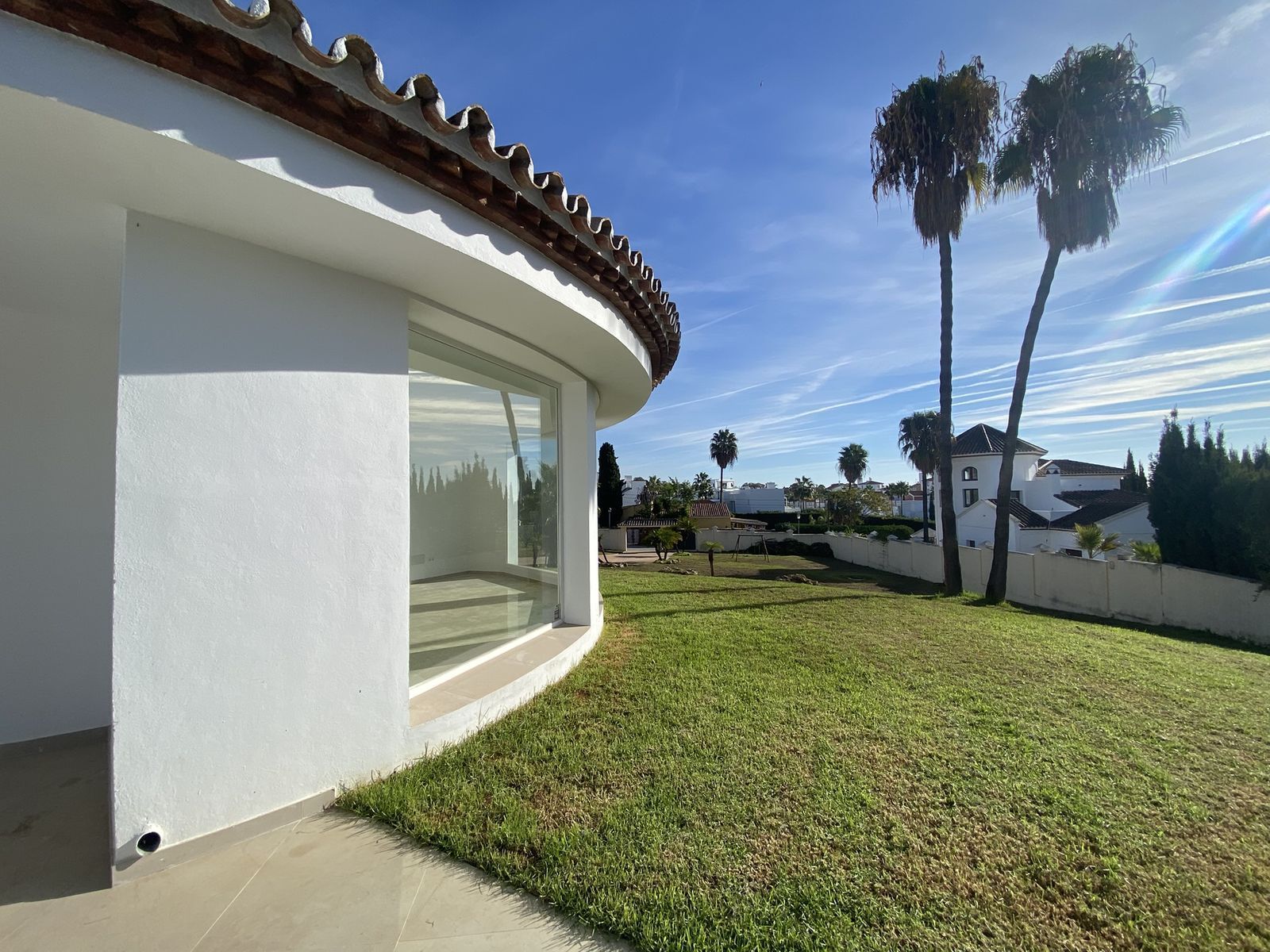 Villa in El Paraiso, Estepona