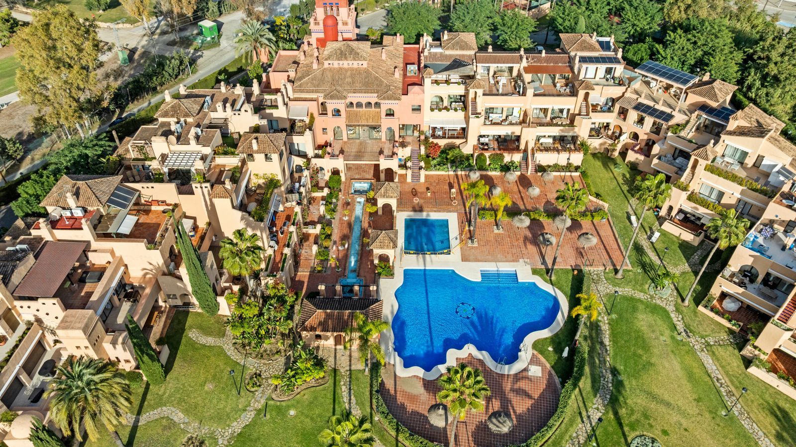 Duplex Penthouse in Benahavis