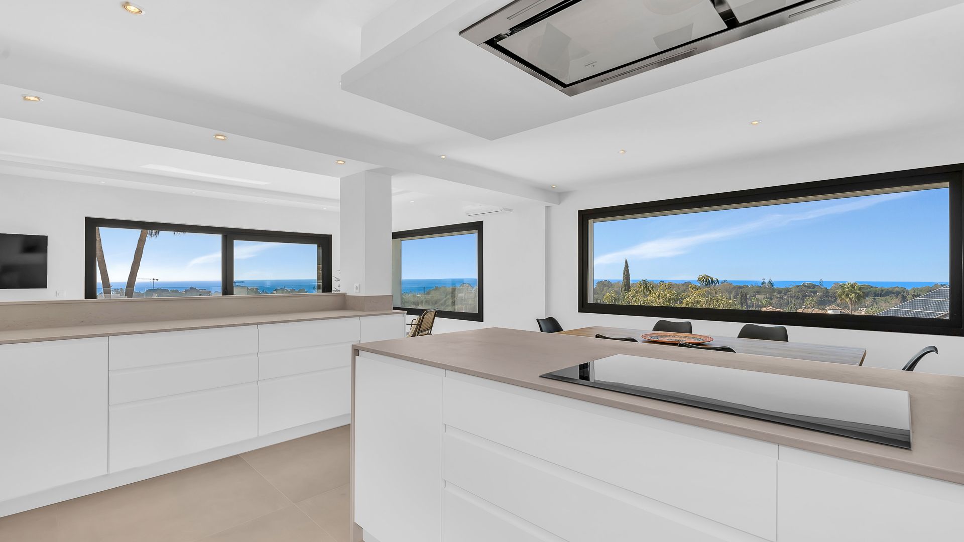 Villa in Marbella East, Marbella