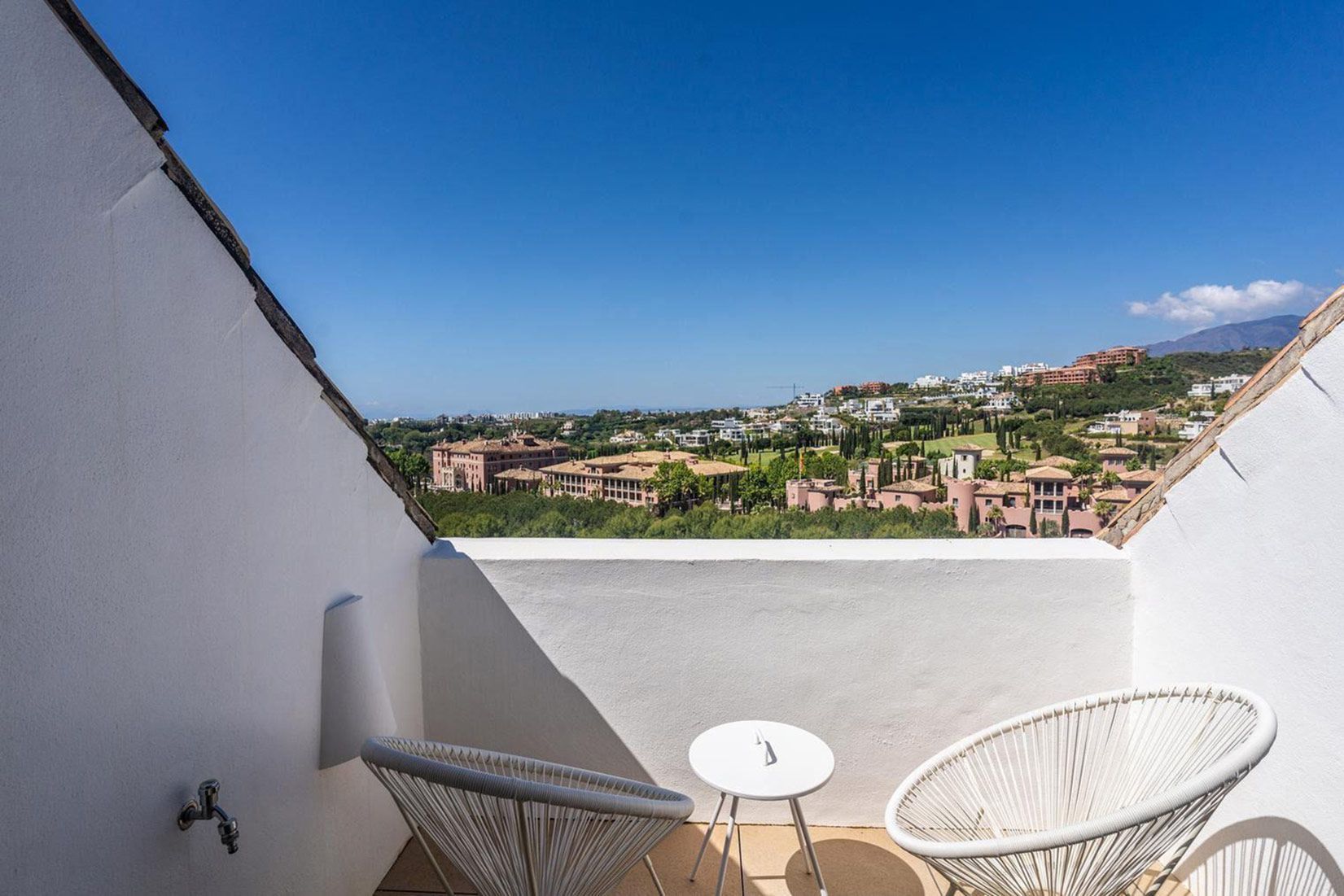 Duplex Penthouse in Benahavis