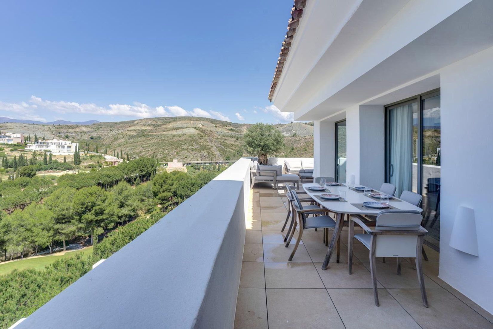 Duplex Penthouse in Benahavis