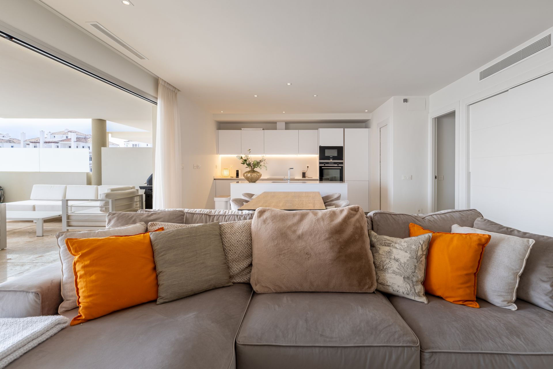 Apartment in Nueva Andalucia, Marbella