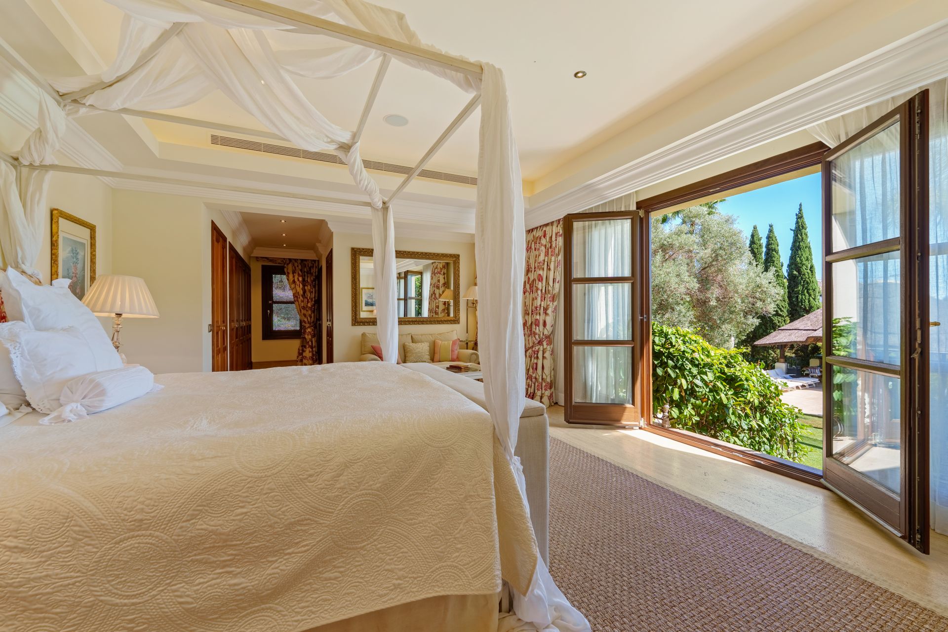 Villa in Monte Paraiso, Marbella