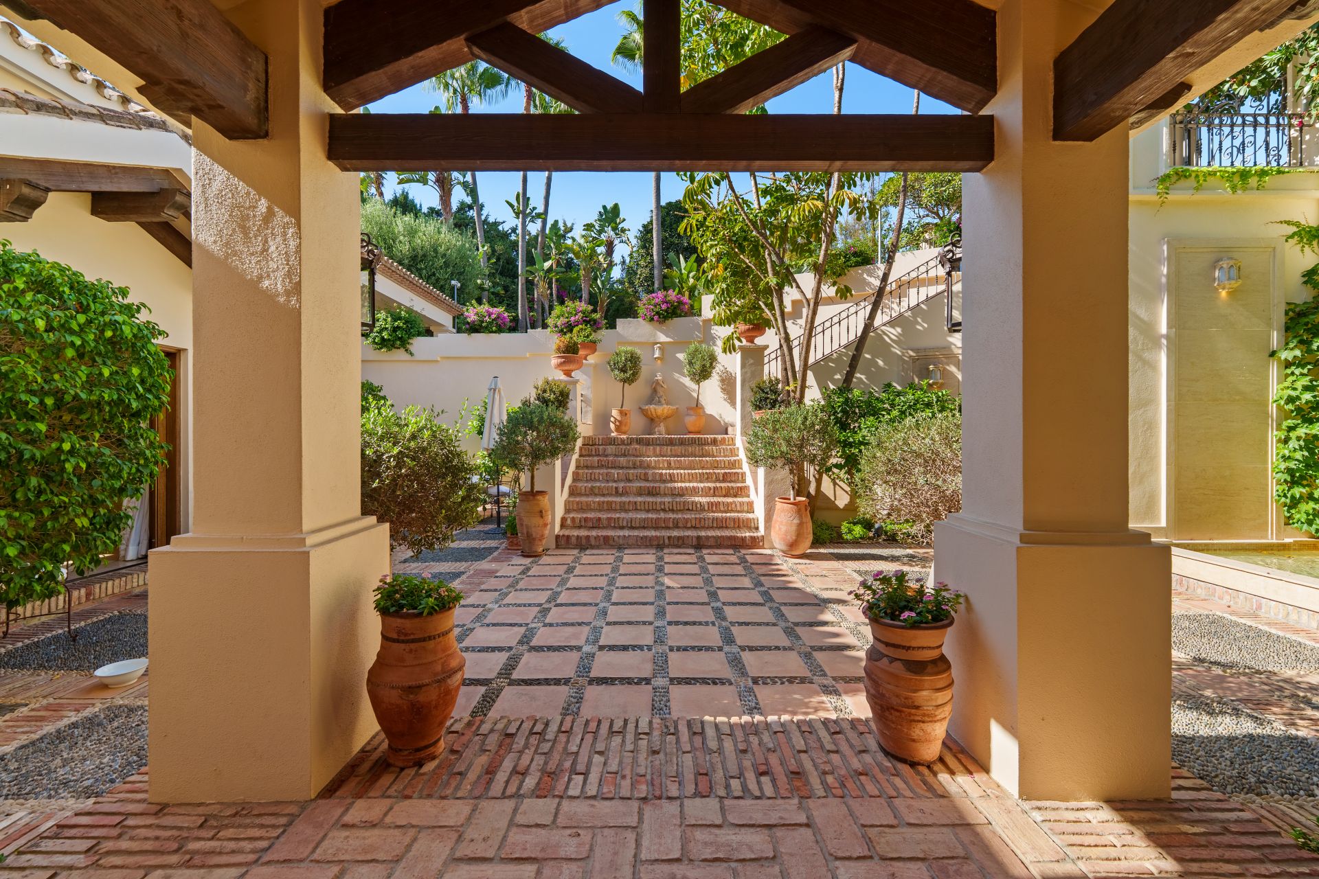 Villa in Monte Paraiso, Marbella