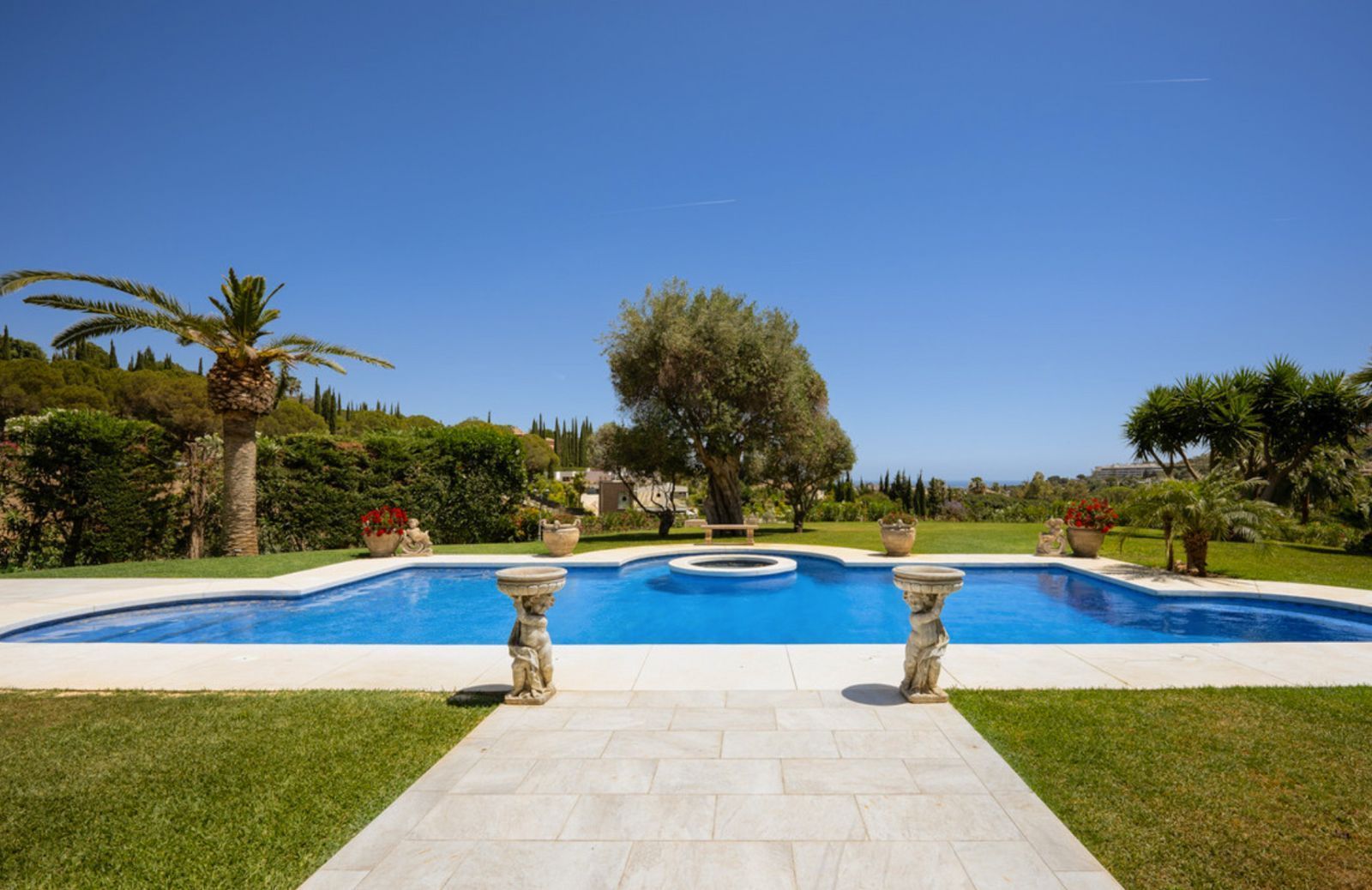 Villa en Nueva Andalucia, Marbella