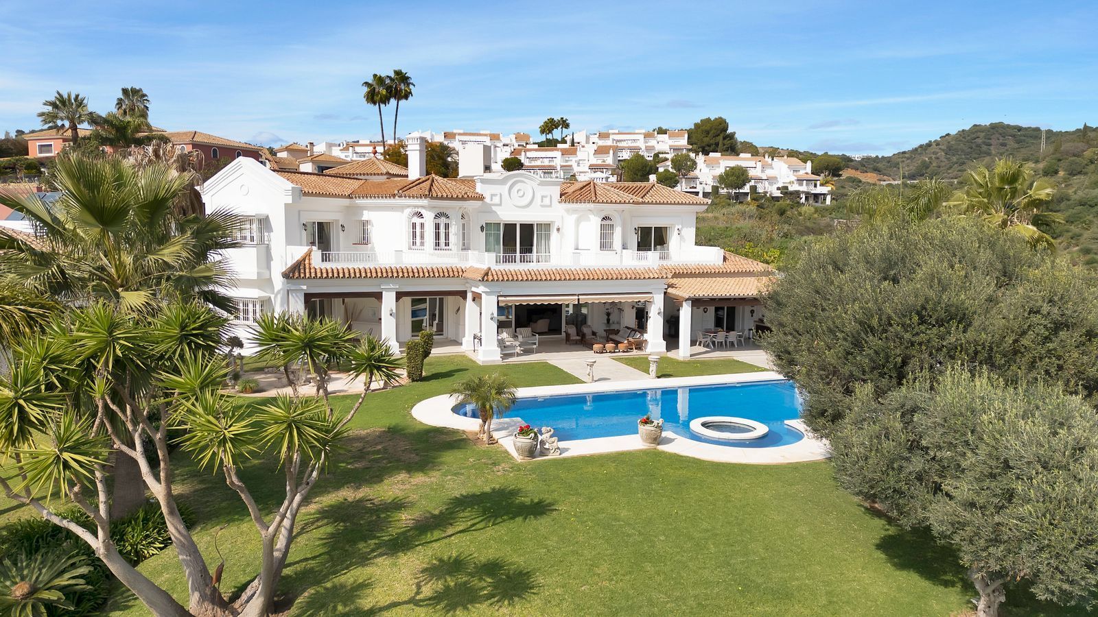 Villa en Nueva Andalucia, Marbella
