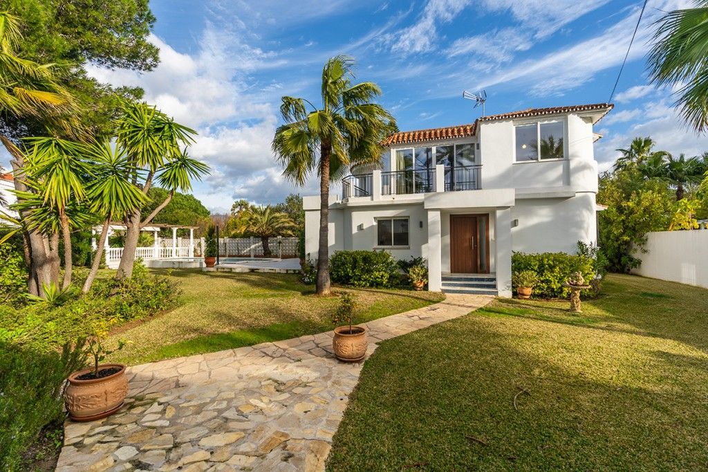 Villa in Marbesa, Marbella