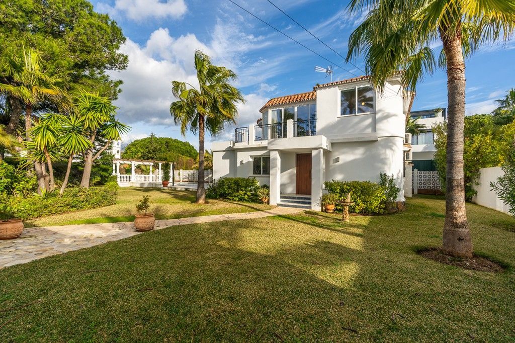 Villa in Marbesa, Marbella