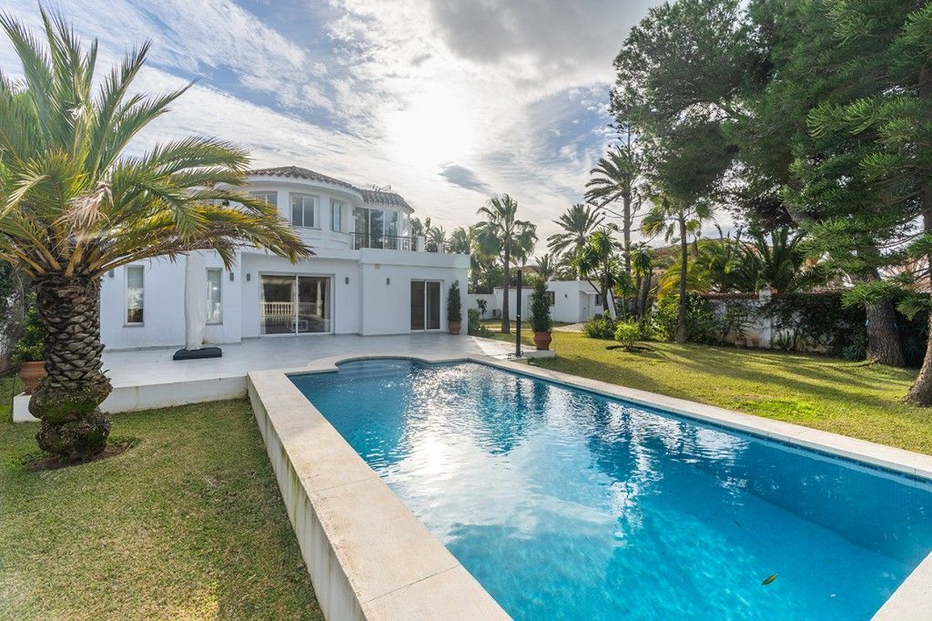Villa in Marbesa, Marbella