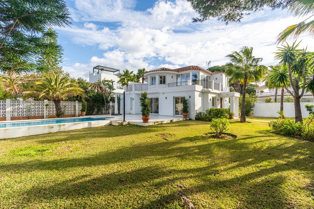 Villa in Marbesa, Marbella