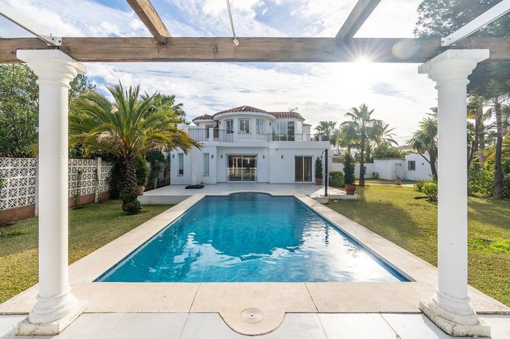 Villa in Marbesa, Marbella