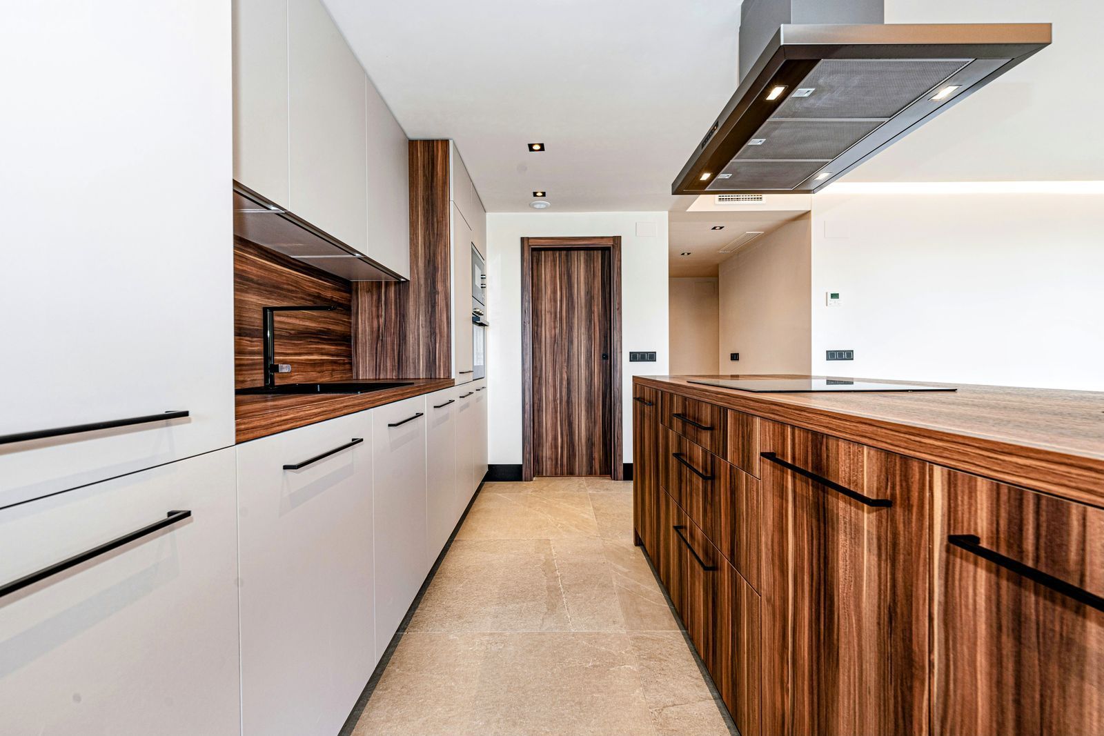 Apartment in Nueva Andalucia, Marbella