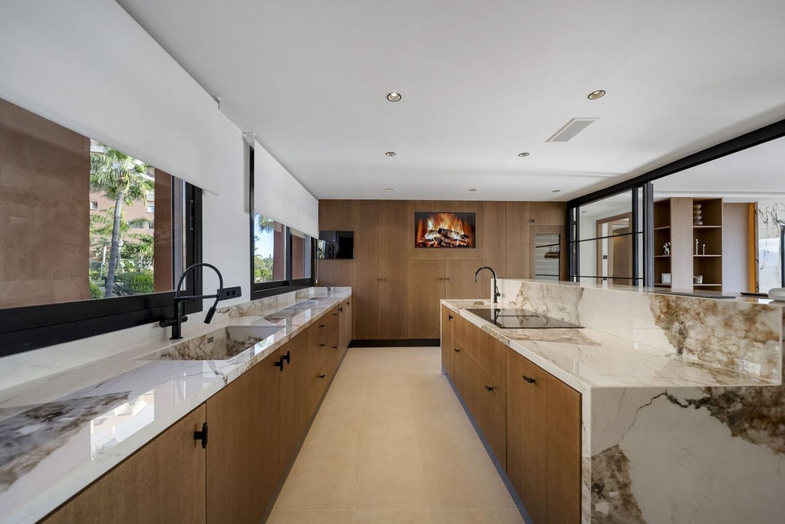 Apartment in Nueva Andalucia, Marbella