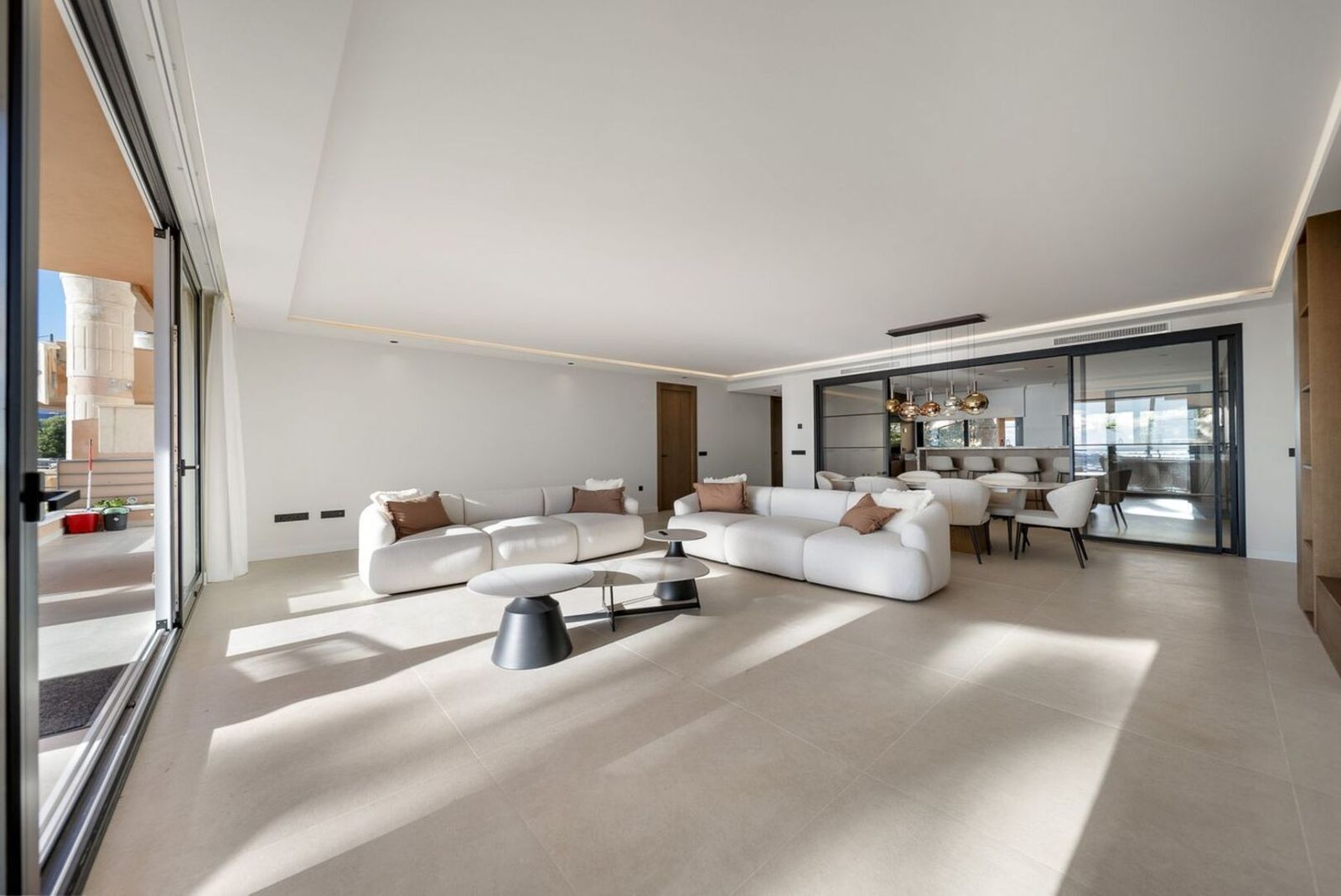 Apartment in Nueva Andalucia, Marbella