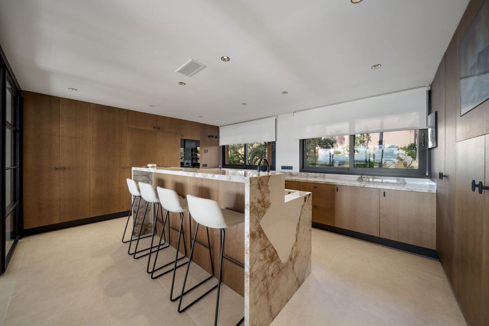 Apartment in Nueva Andalucia, Marbella