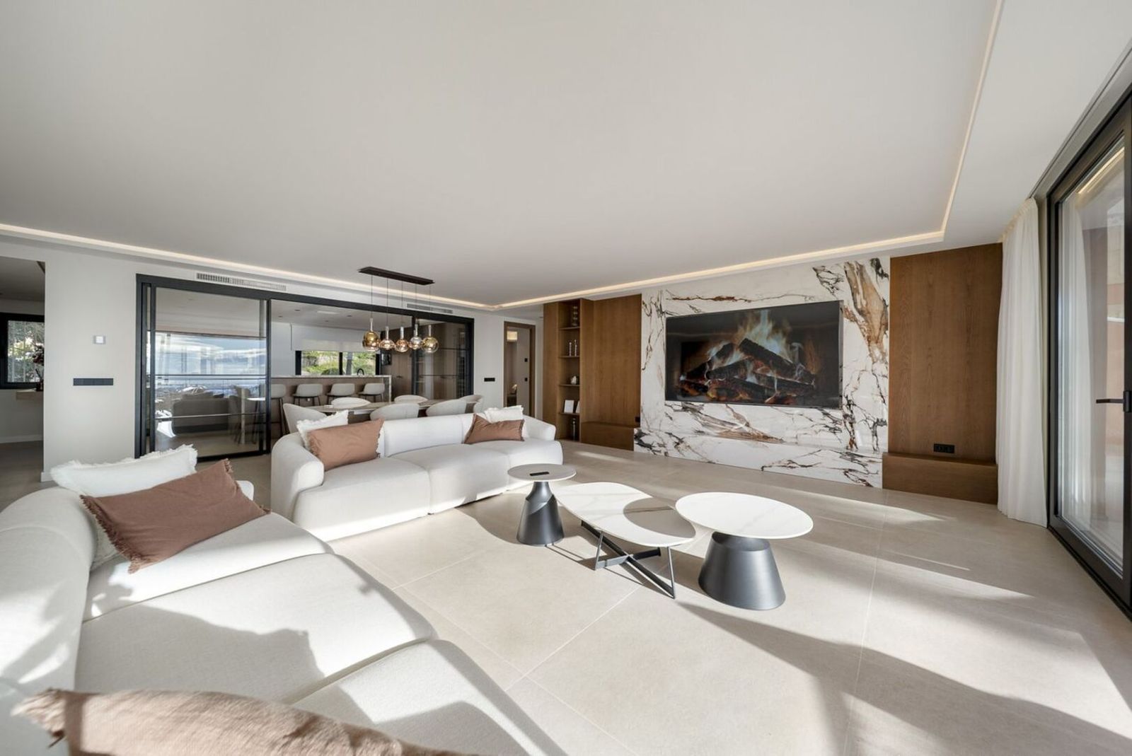 Apartment in Nueva Andalucia, Marbella