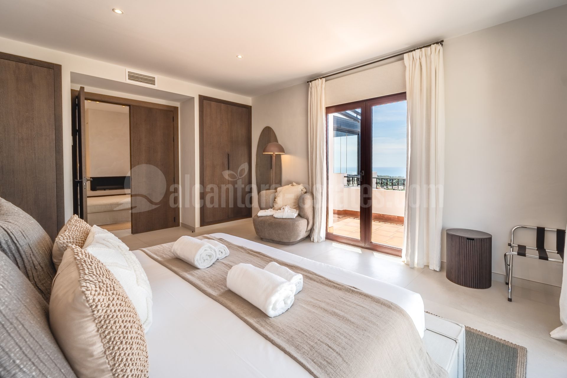 Villa in El Rosario, Marbella