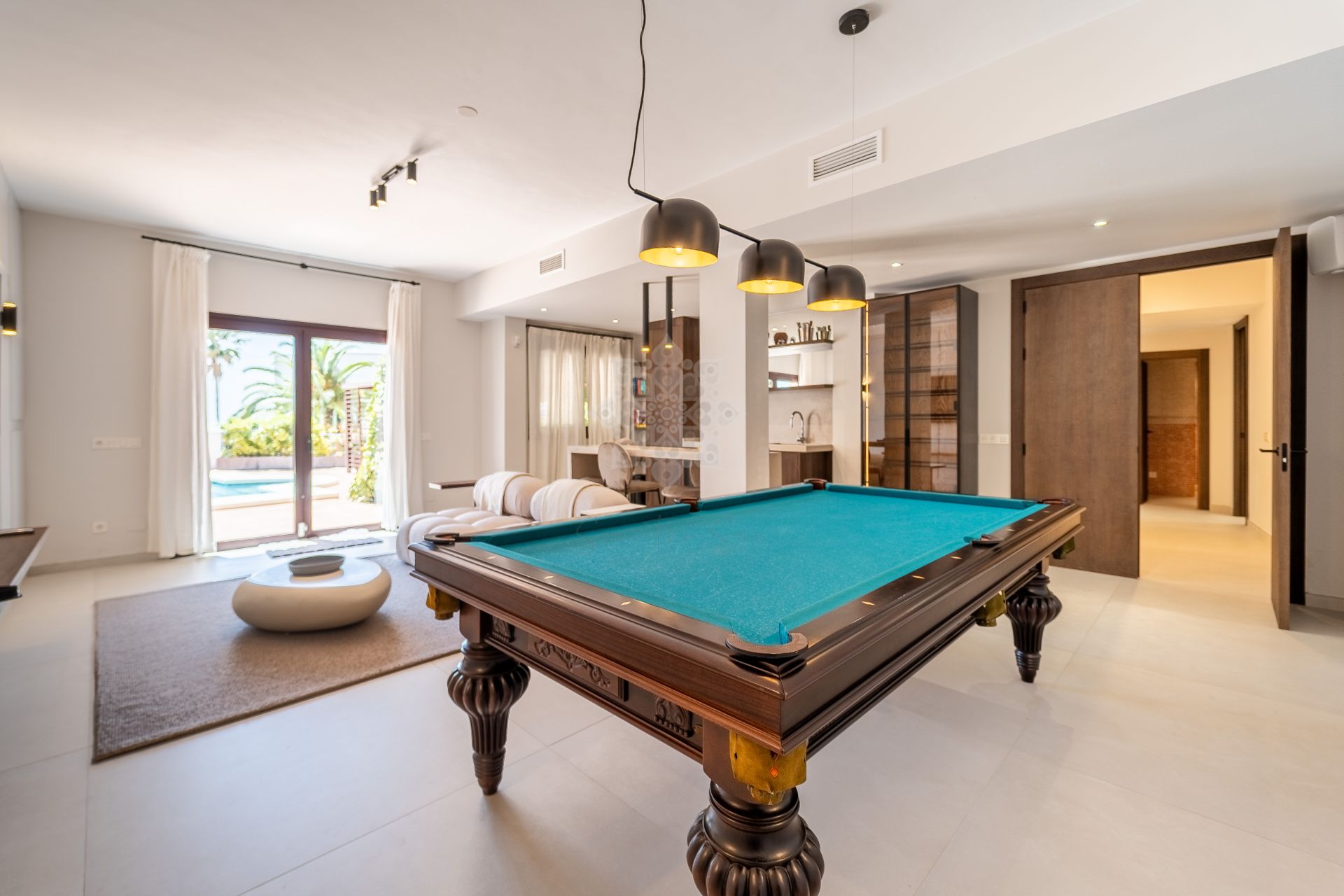 Villa in El Rosario, Marbella