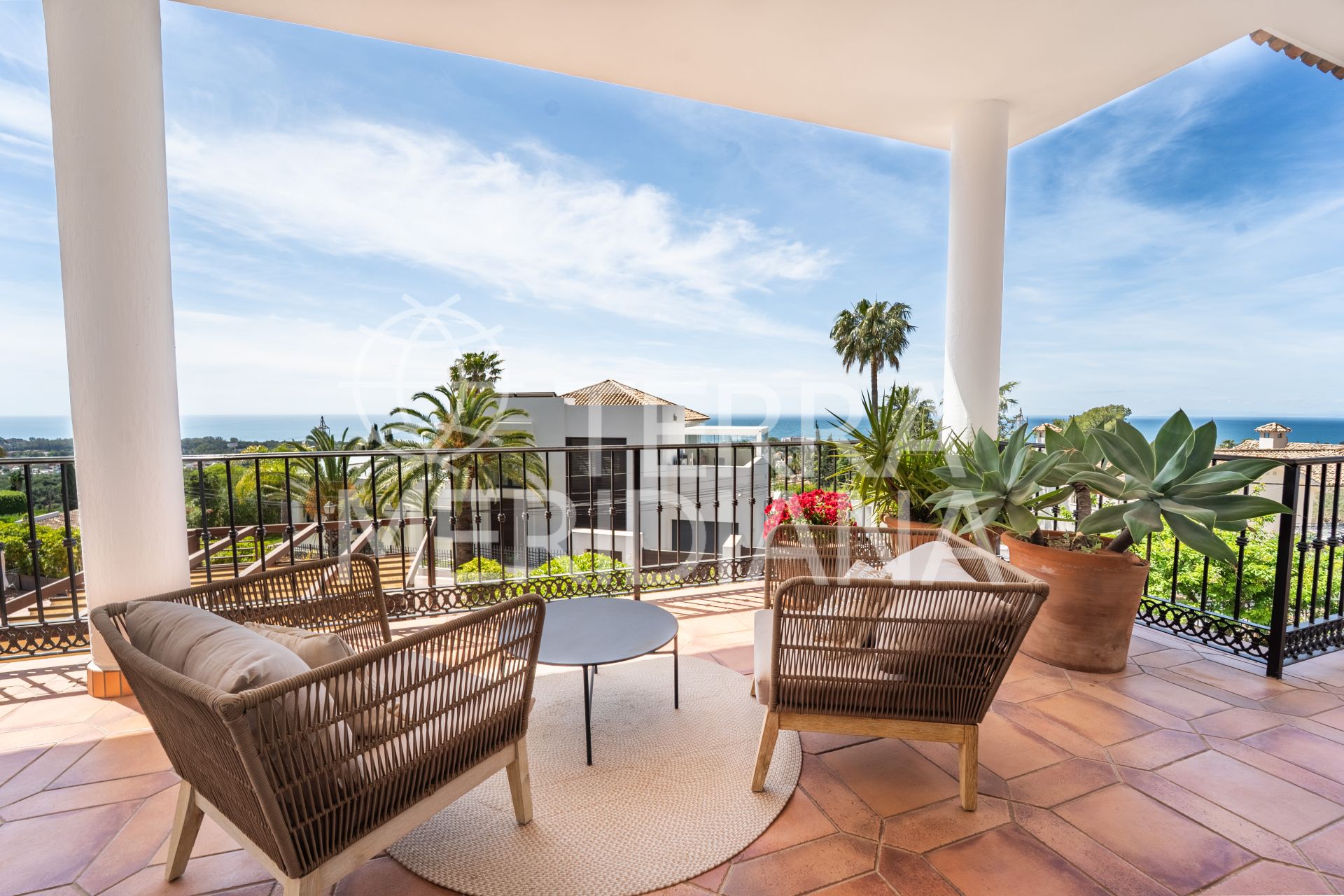 Villa in El Rosario, Marbella