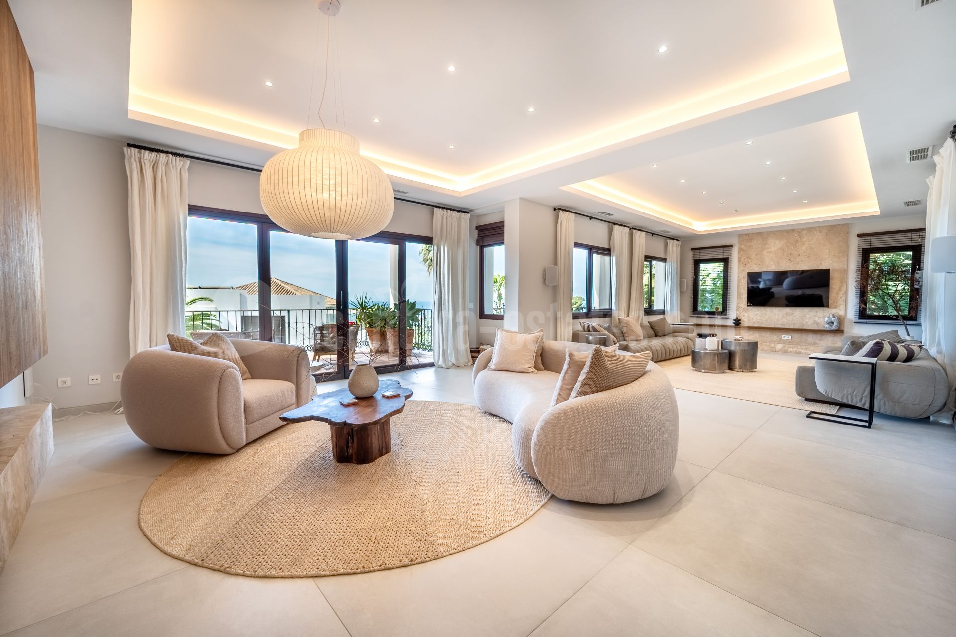 Villa in El Rosario, Marbella
