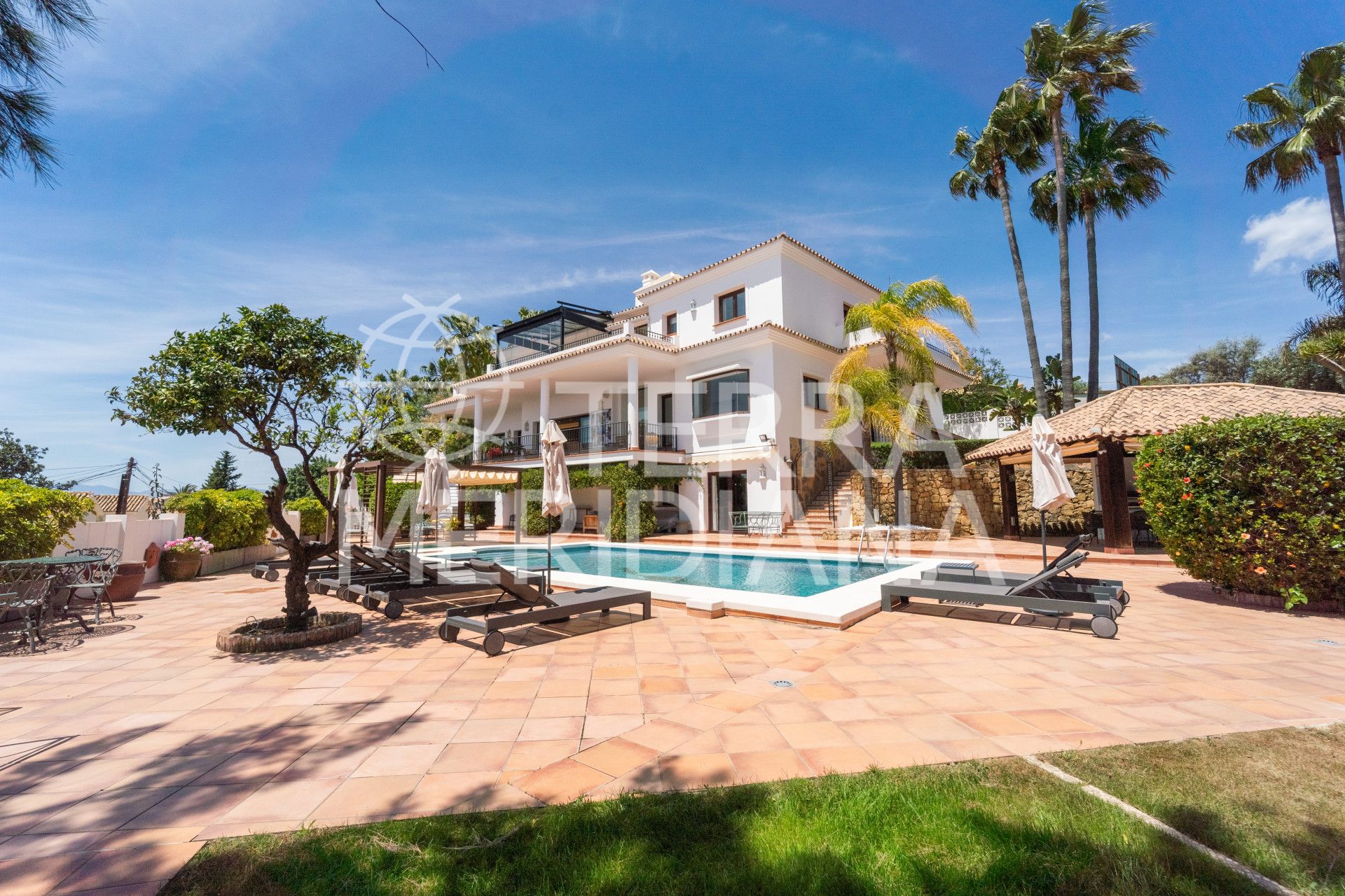 Villa in El Rosario, Marbella