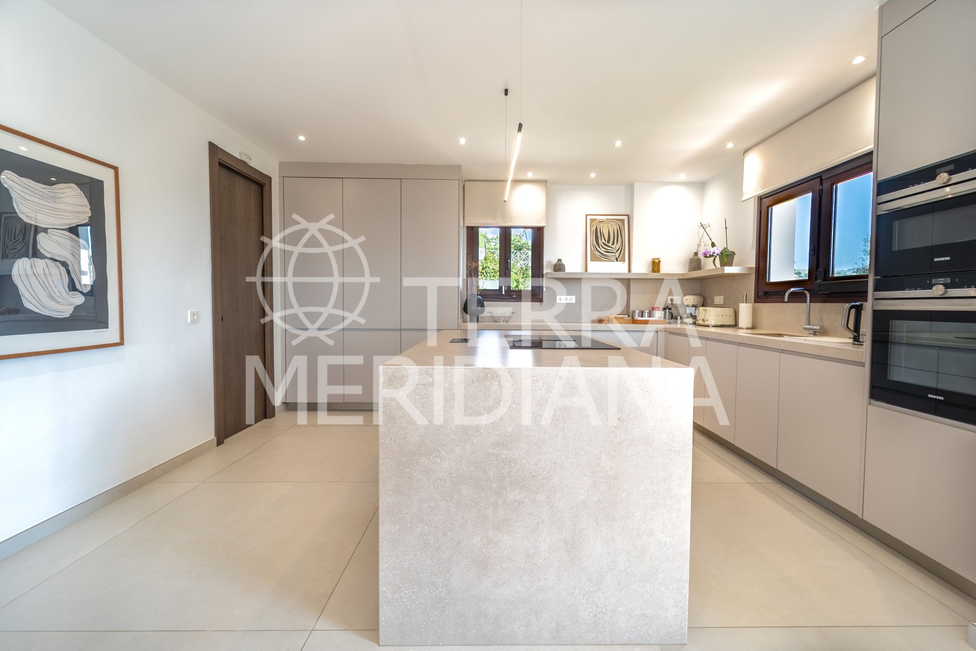 Villa in El Rosario, Marbella