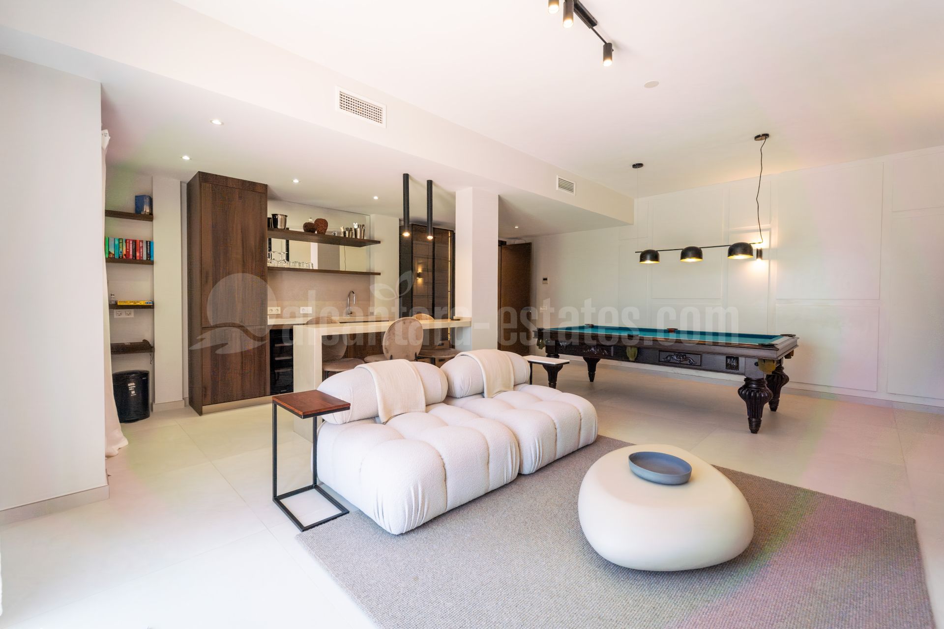 Villa in El Rosario, Marbella