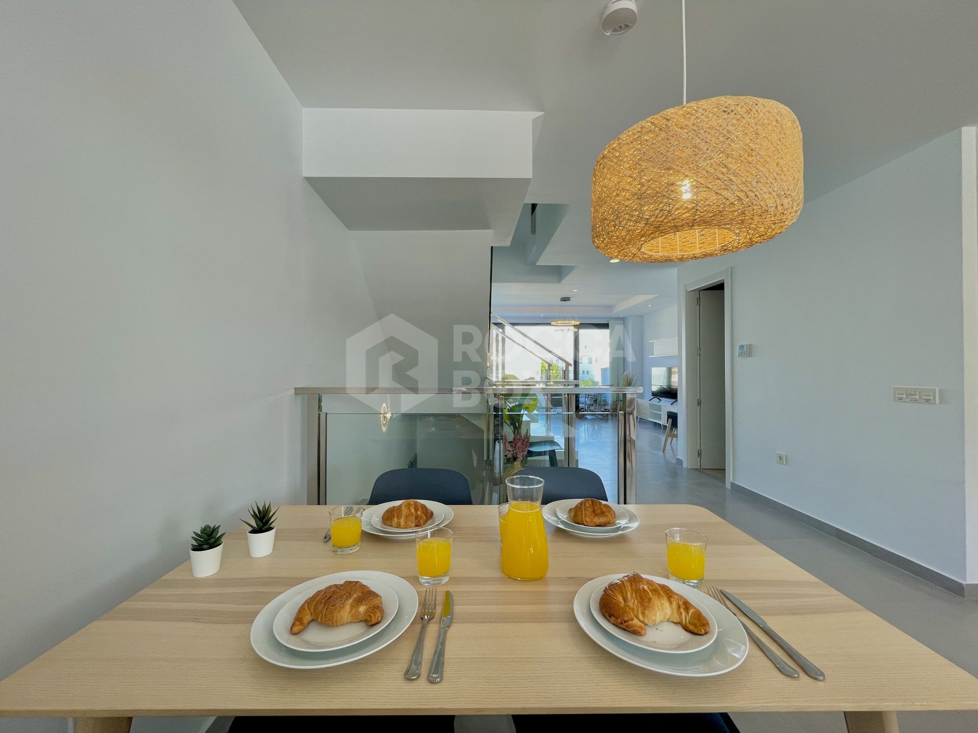 Exquisite Townhouse with Panoramic Views in Torreblanca, Fuengirola