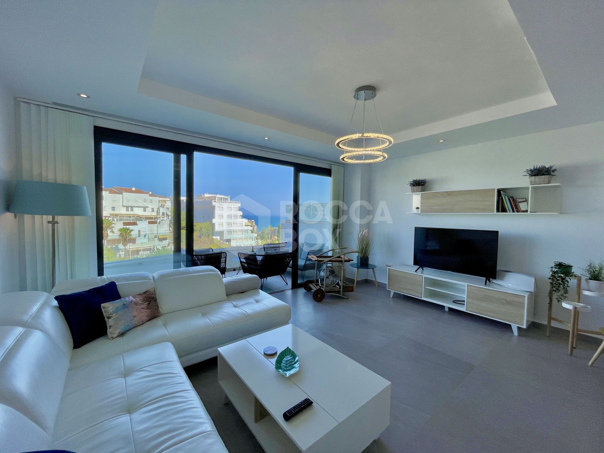 Exquisite Townhouse with Panoramic Views in Torreblanca, Fuengirola