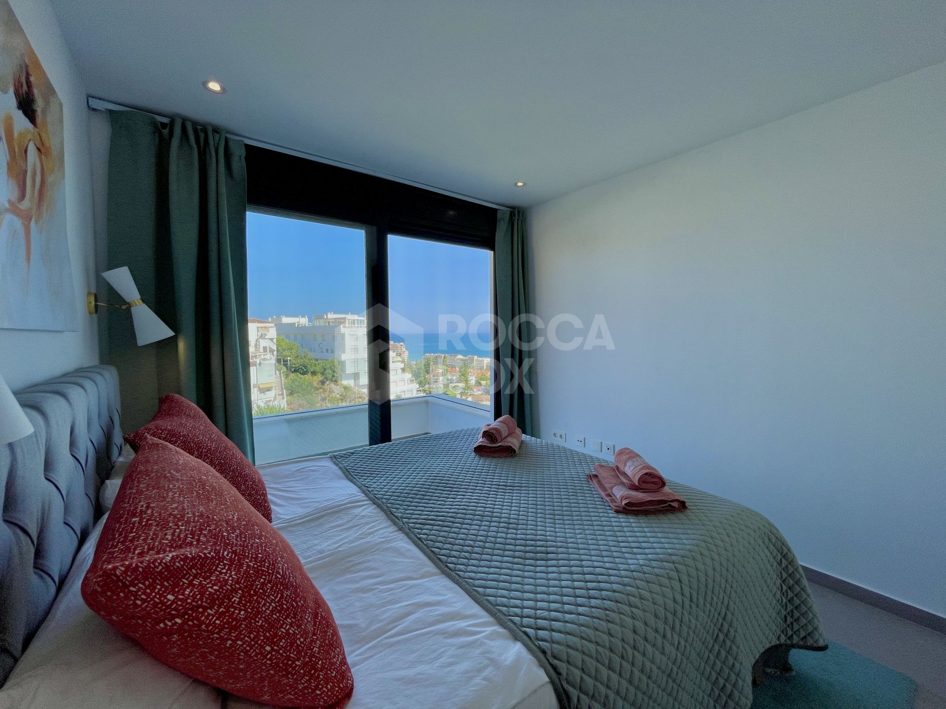 Exquisite Townhouse with Panoramic Views in Torreblanca, Fuengirola