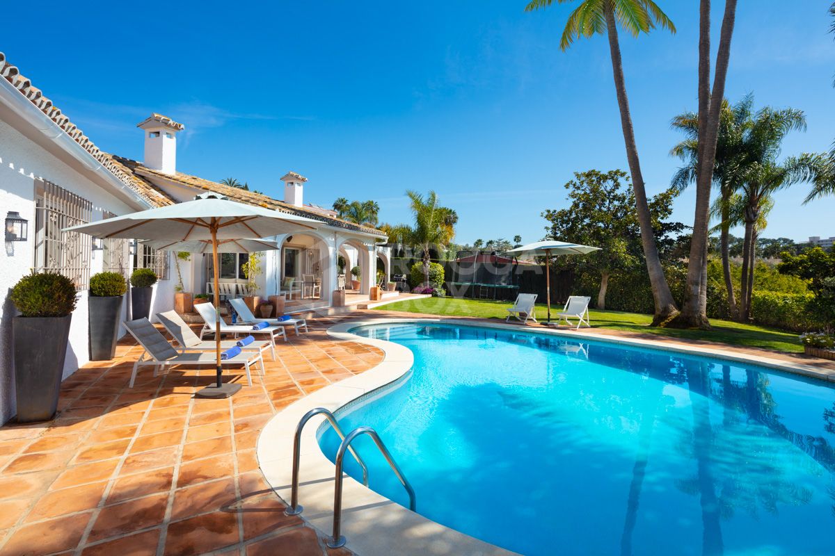 Charming Andalusian Villa all on one level in Marbella East