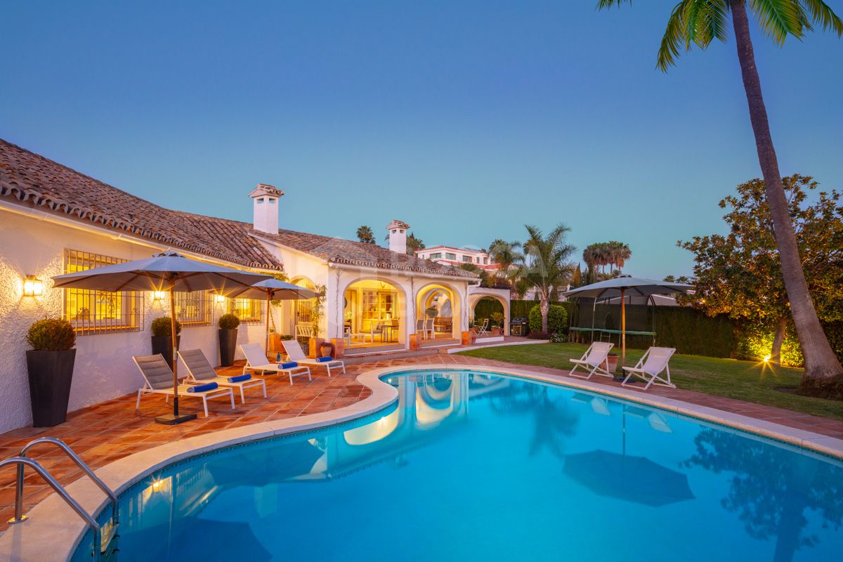 Charming Andalusian Villa all on one level in Marbella East