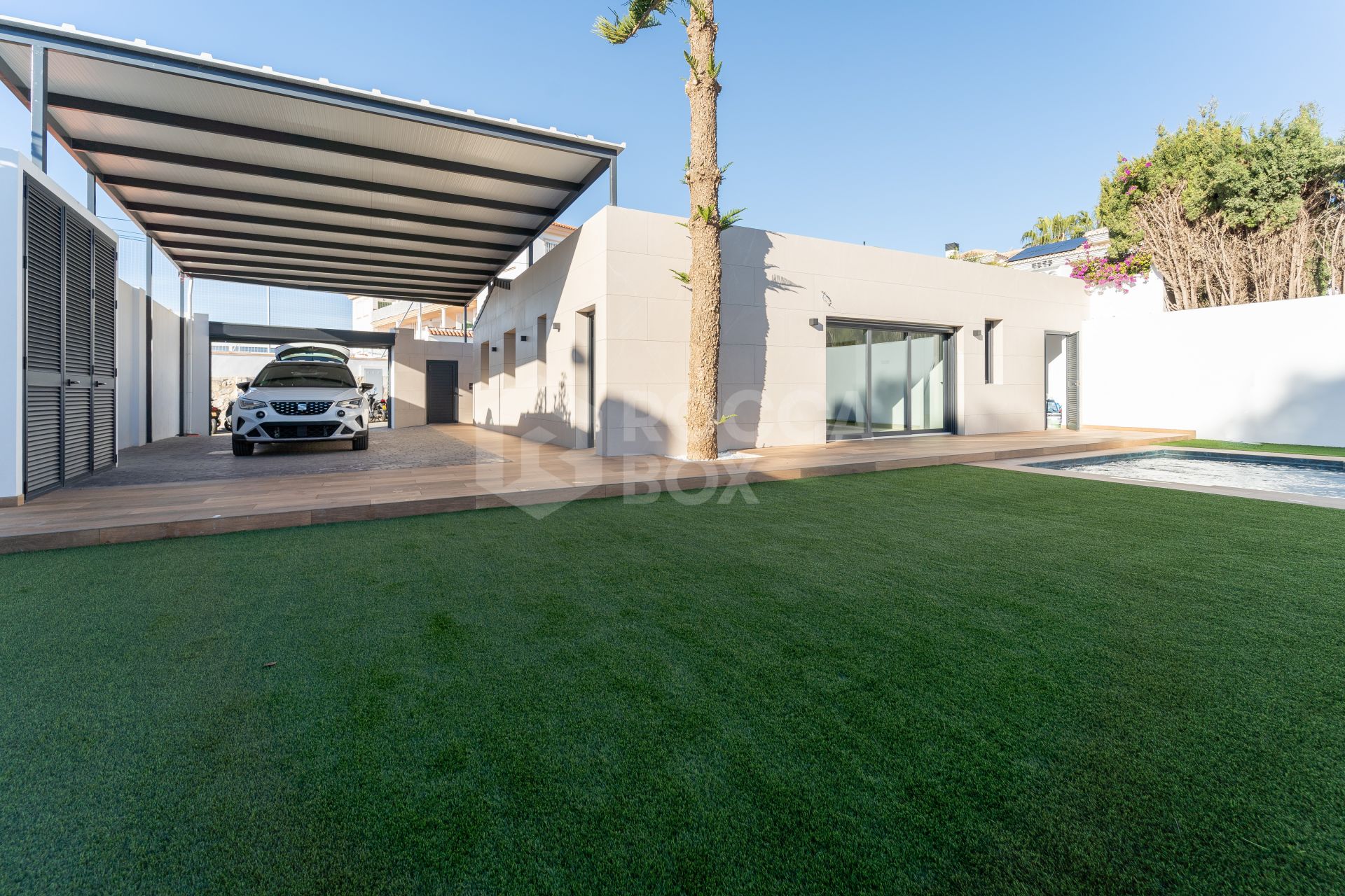 Villa for sale in El Coto, Mijas Costa