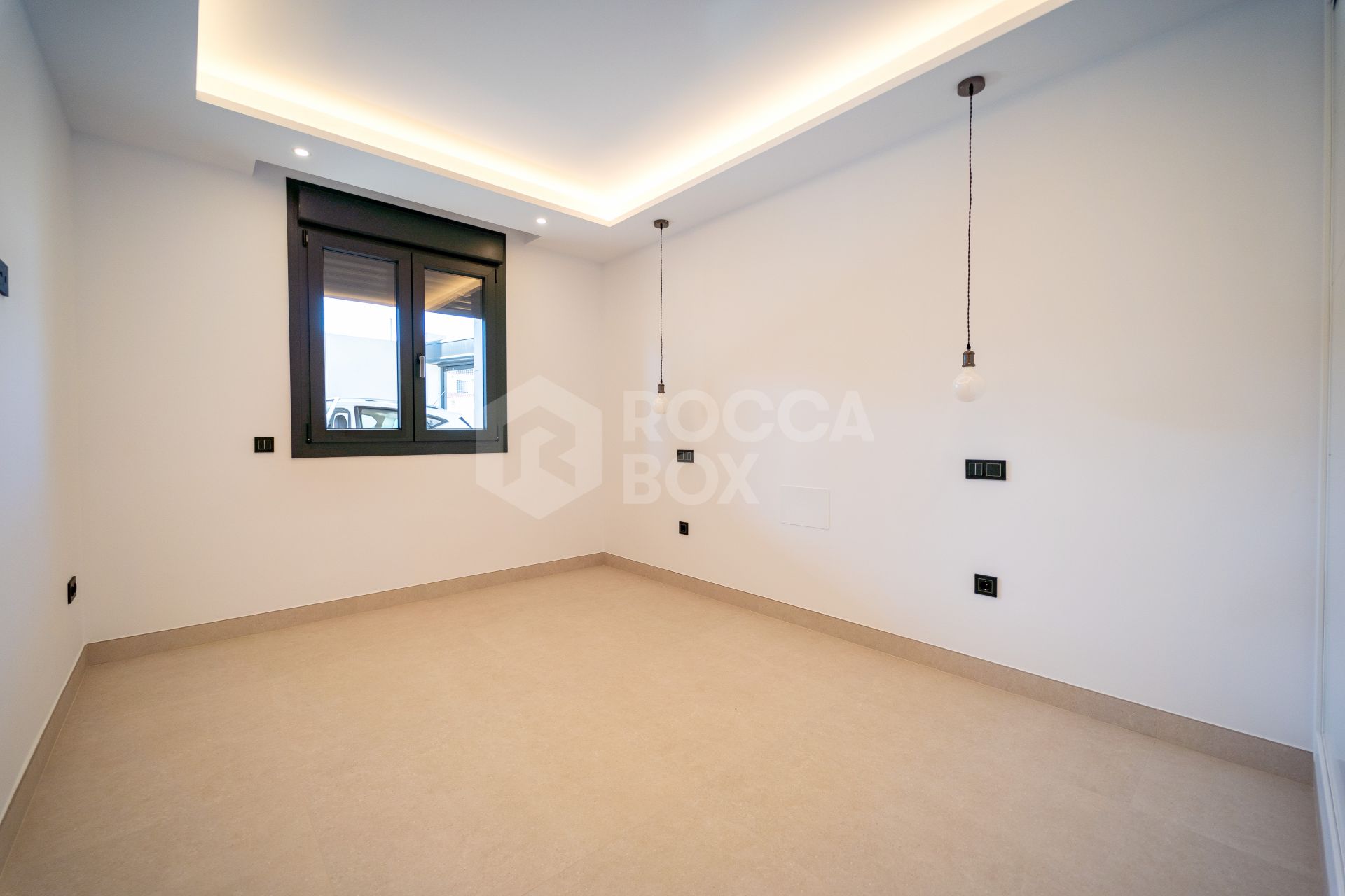 Villa for sale in El Coto, Mijas Costa