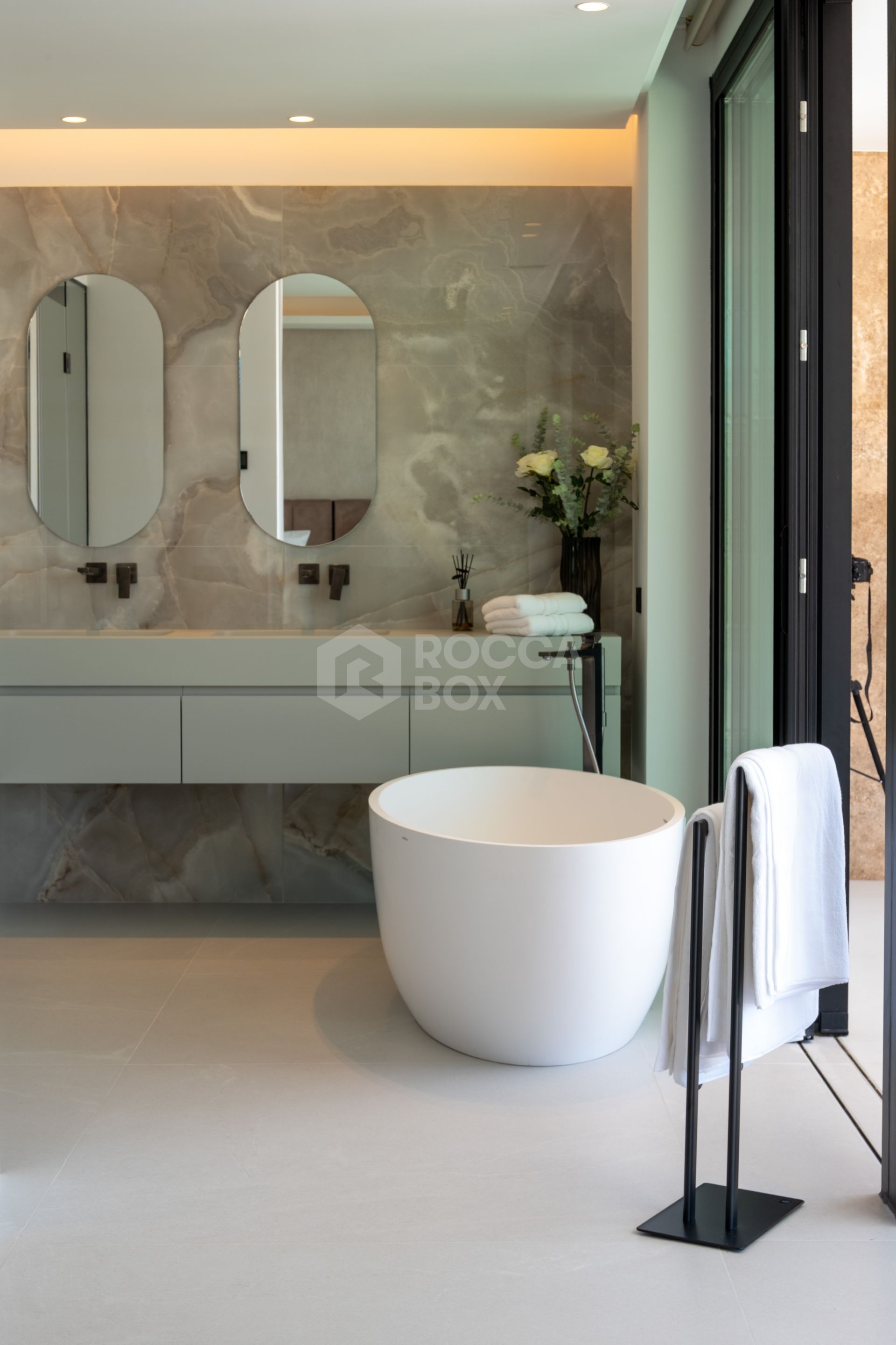 Villa for sale in Nueva Andalucia, Marbella (All)