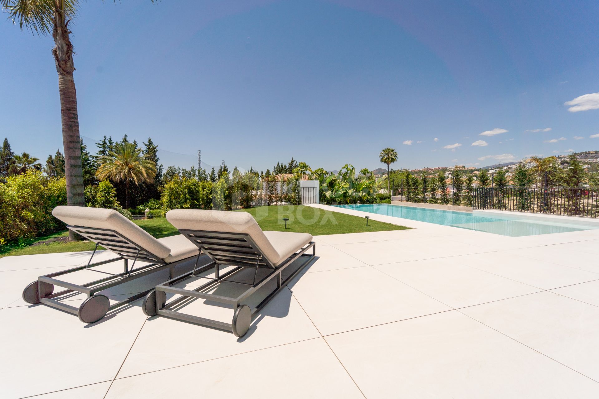 Villa for sale in Nueva Andalucia, Marbella (All)