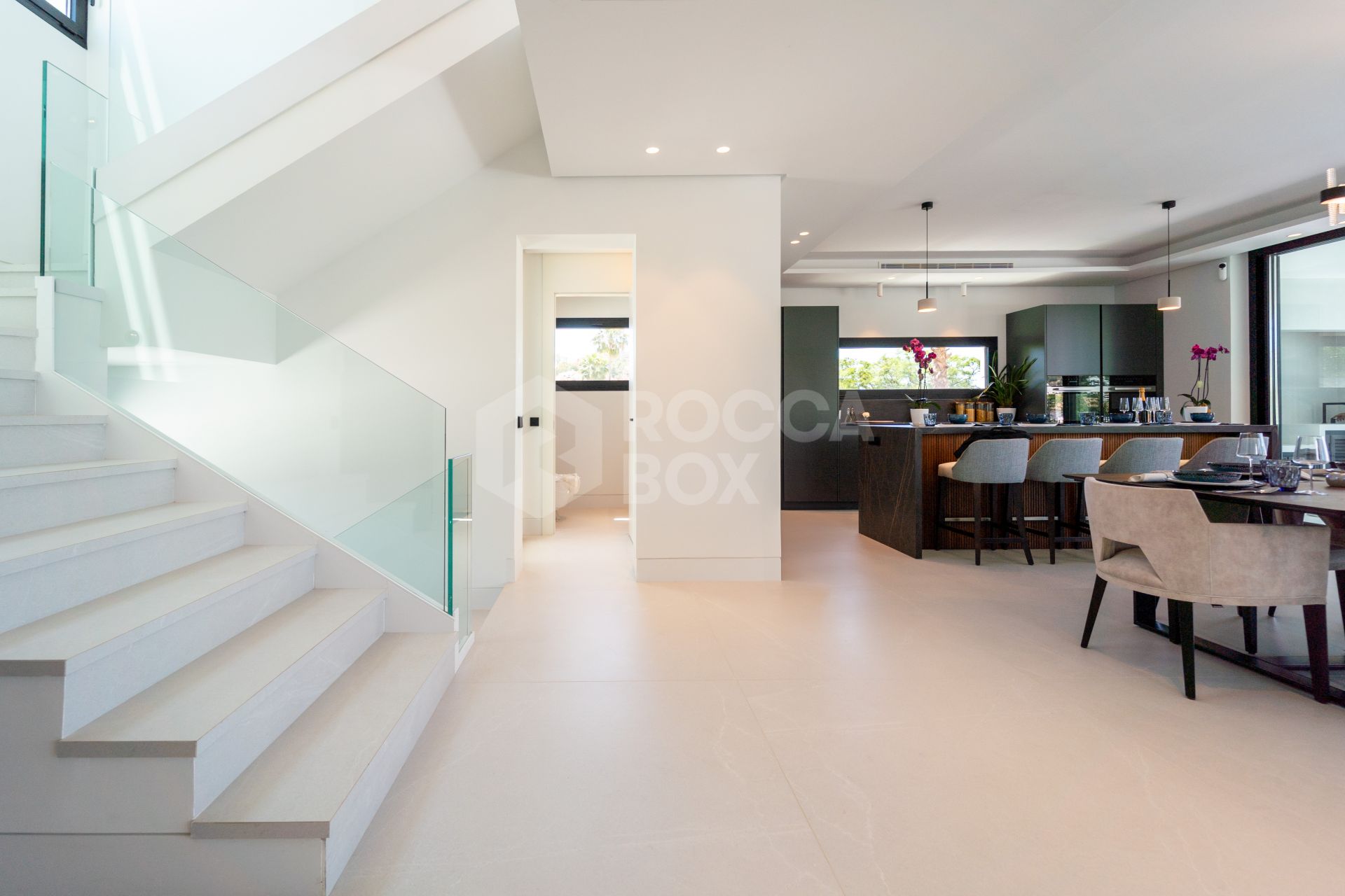 Villa for sale in Nueva Andalucia, Marbella (All)