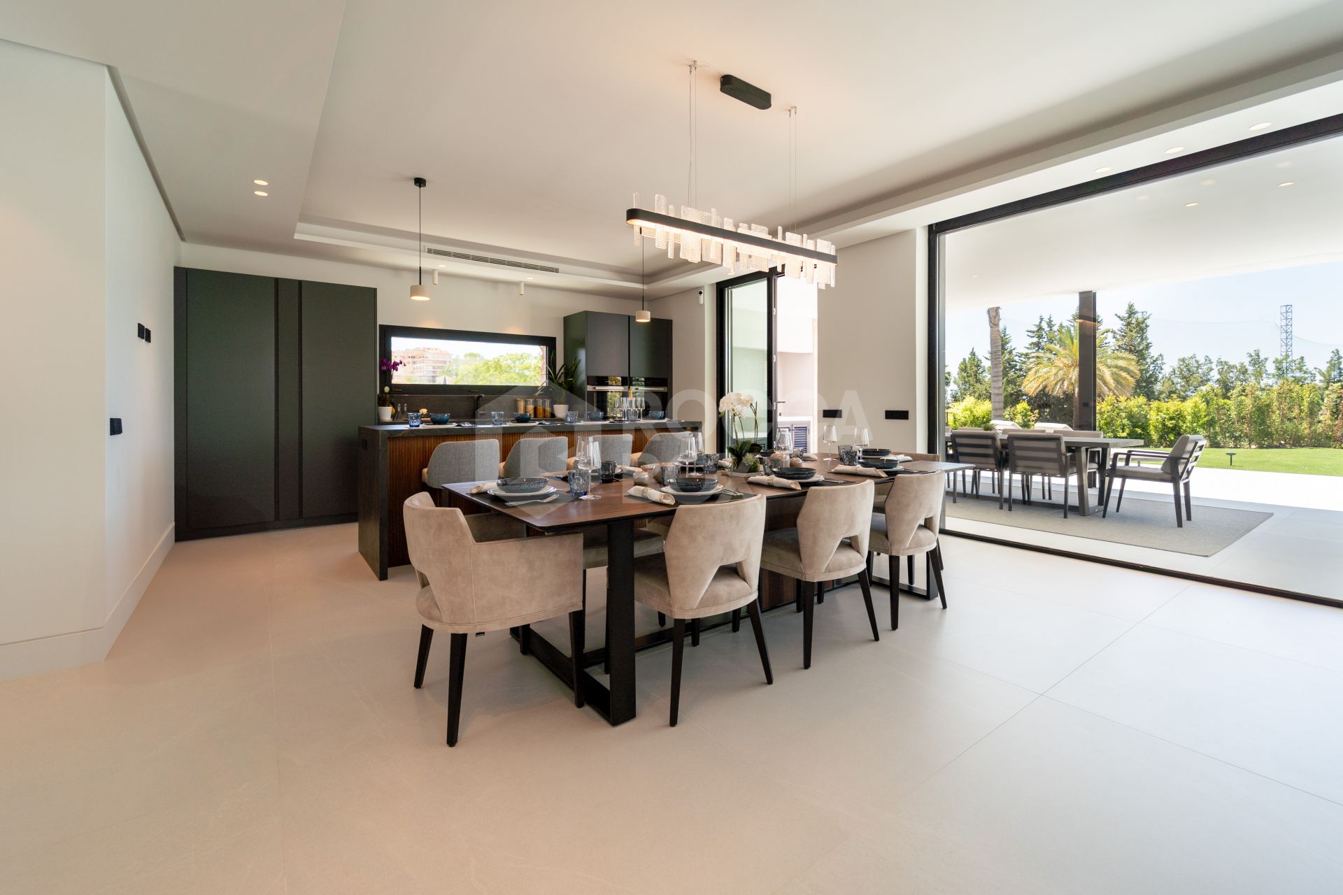 Villa for sale in Nueva Andalucia, Marbella (All)