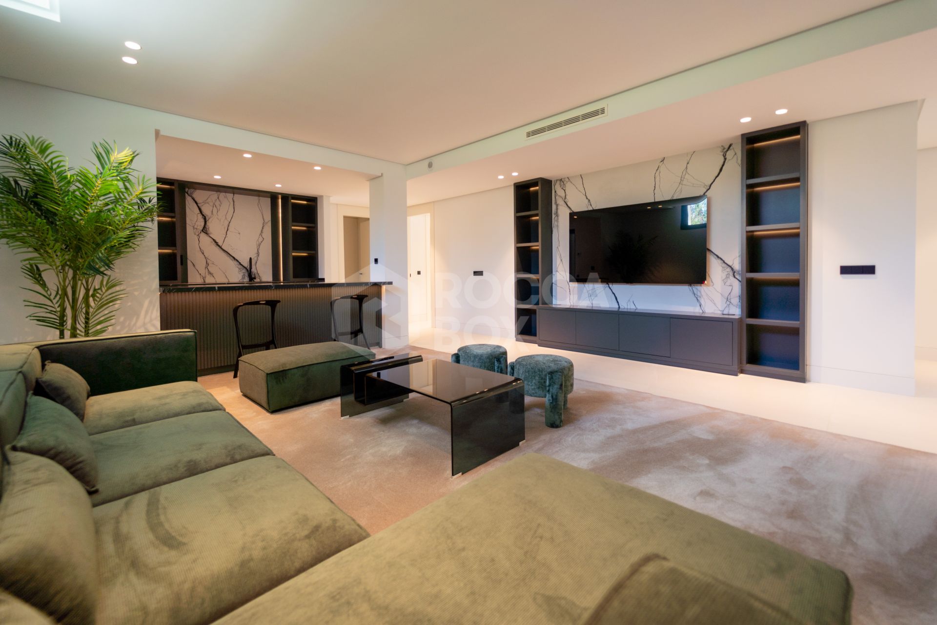 Villa for sale in Nueva Andalucia, Marbella (All)